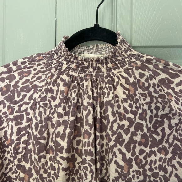 Nation LTD Melanie Smocked Peasant Tee Antique Leopard Animal Print - Picture 6 of 7